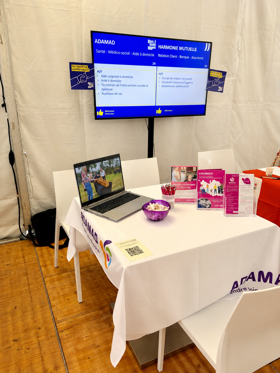 Stand de l’ADAMAD au Big Bang de l’Emploi à La Roche-sur-Yon
